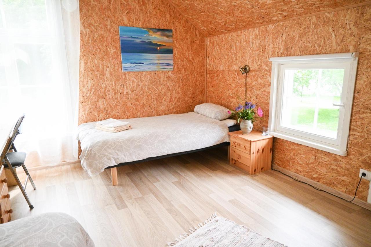 Haapsalu Kunstikooli Hostel Exteriör bild