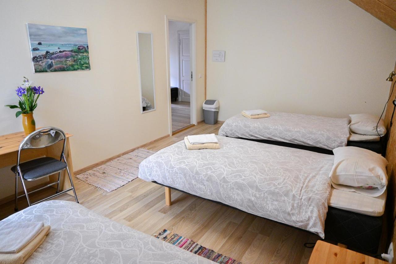 Haapsalu Kunstikooli Hostel Exteriör bild
