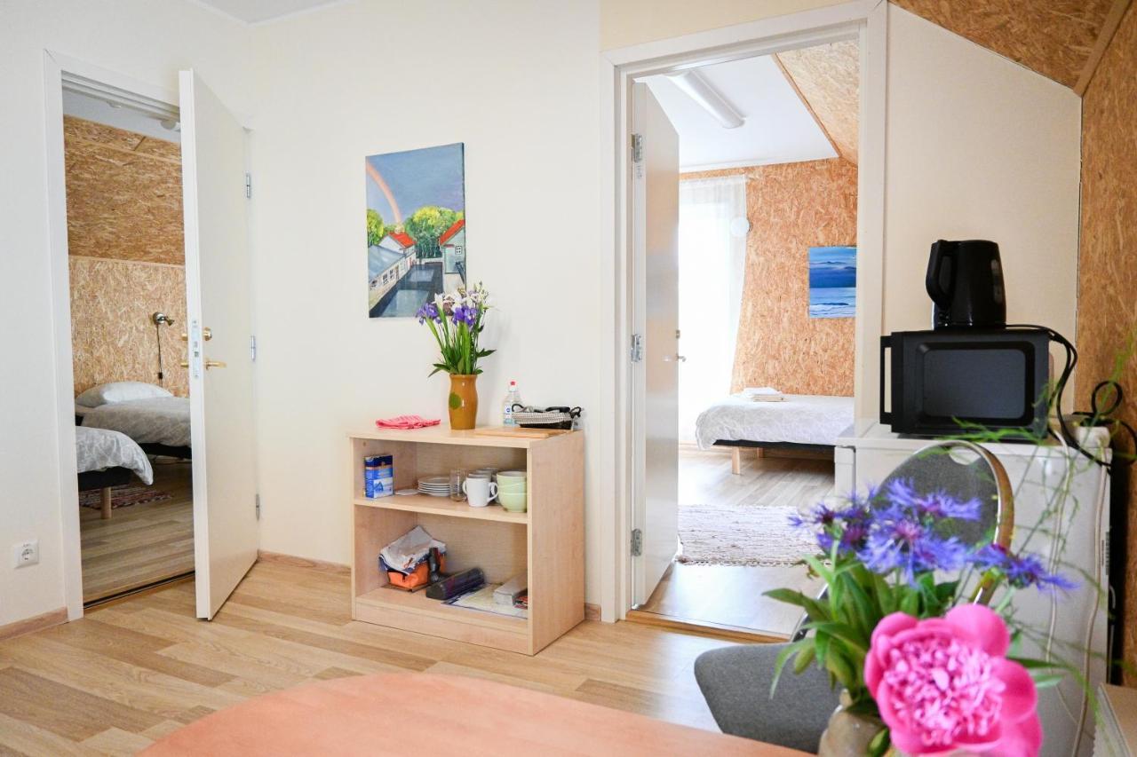 Haapsalu Kunstikooli Hostel Exteriör bild