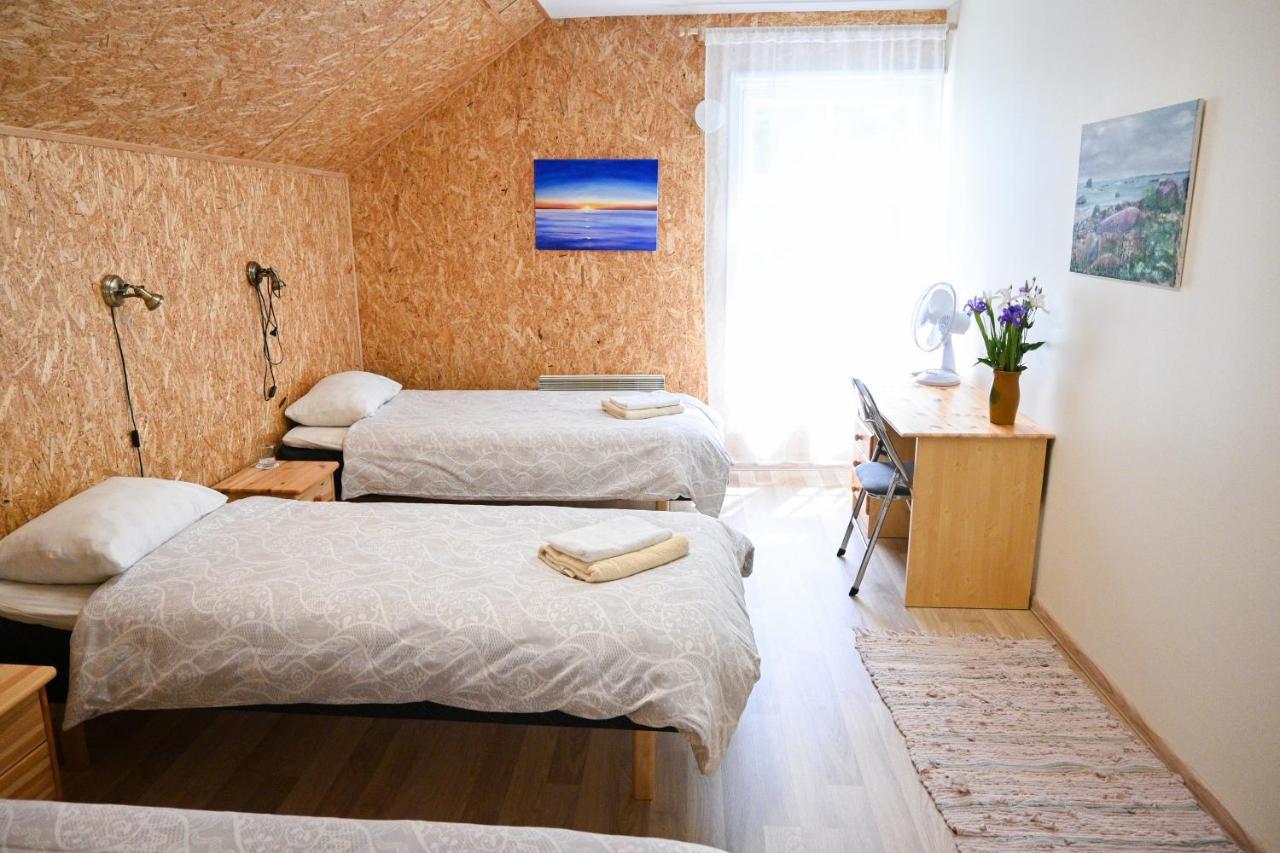 Haapsalu Kunstikooli Hostel Exteriör bild